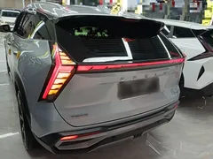 2023 Geely Atlas L 2.0TD DCT Premium — фото 6