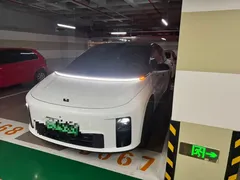 2025 Li Auto i6 2WD Standard, белый — фото 1