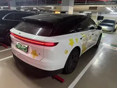 2025 Li Auto i6 2WD Standard, белый — фото 7