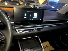 2022 Geely Emgrand 4th Gen 1.5L CVT Premium, белый — фото 13