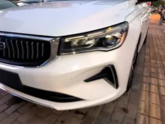2022 Geely Emgrand 4th Gen 1.5L CVT Premium, белый — фото 24
