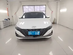 2022 Hyundai Elantra 1.5L CVT LUX Premium, белый — фото 2