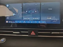 2022 Hyundai Elantra 1.5L CVT LUX Premium, белый — фото 8