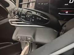 2022 Hyundai Elantra 1.5L CVT LUX Premium, белый — фото 10