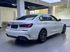 2022 BMW 3 Series 325Li M Sport, белый — фото 9