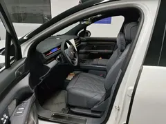 2026 Nio ES8 5-seat Executive Luxury, белый — фото 6