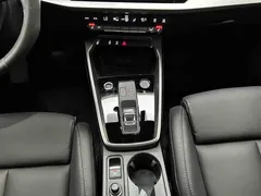 2022 Audi A3 Sportback 35 TFSI Sport — фото 10