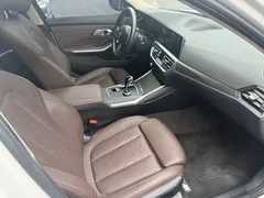 2022 BMW 3 Series 325i M Sport Package, белый — фото 12
