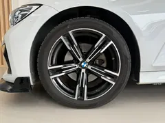 2022 BMW 3 Series 325i M Sport Package, белый — фото 16