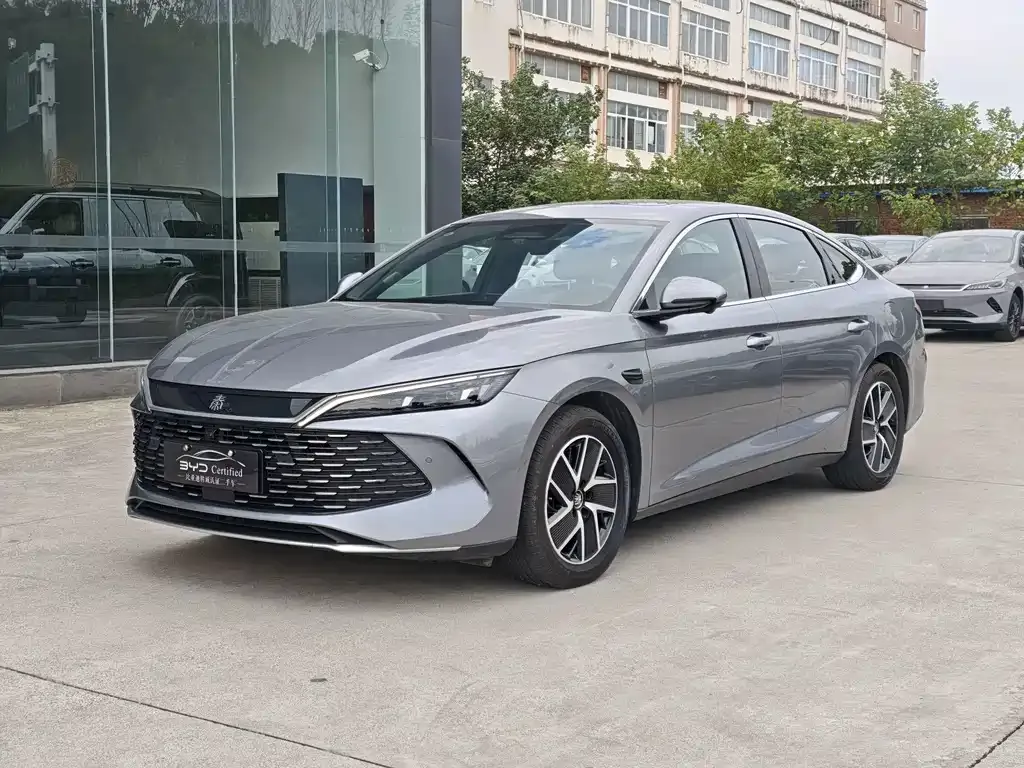 2025 BYD Qin L PHEV Smart Driving 120km