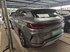 2023 BYD Song PLUS DM-i PHEV 110km Flagship Champion — фото 5