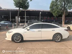 2019 Toyota Avalon Hybrid 2.5L Luxury, белый — фото 2