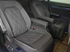2020 Volkswagen Viloran 380TSI Premium, чёрный — фото 2