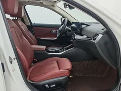 2023 BMW 3 Series 320Li M Sport Package, белый — фото 9