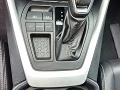 2022 Toyota Wildlander 2.0L CVT 2WD Luxury Plus, чёрный — фото 14