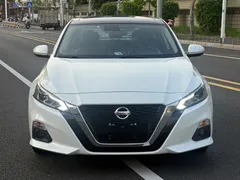 2021 Nissan Teana 2.0L XL Comfort, белый — фото 2