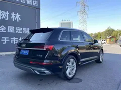 2021 Audi Q7 55 TFSI quattro S line Sport, чёрный — фото 9