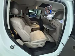 2025 Li Auto i8 Standard, белый — фото 8