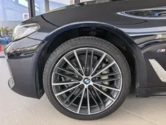 2022 BMW 5 Series 530Li M Sport Package, чёрный — фото 4