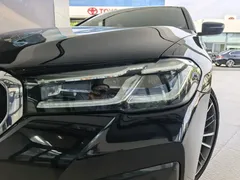 2022 BMW 5 Series 530Li M Sport Package, чёрный — фото 13