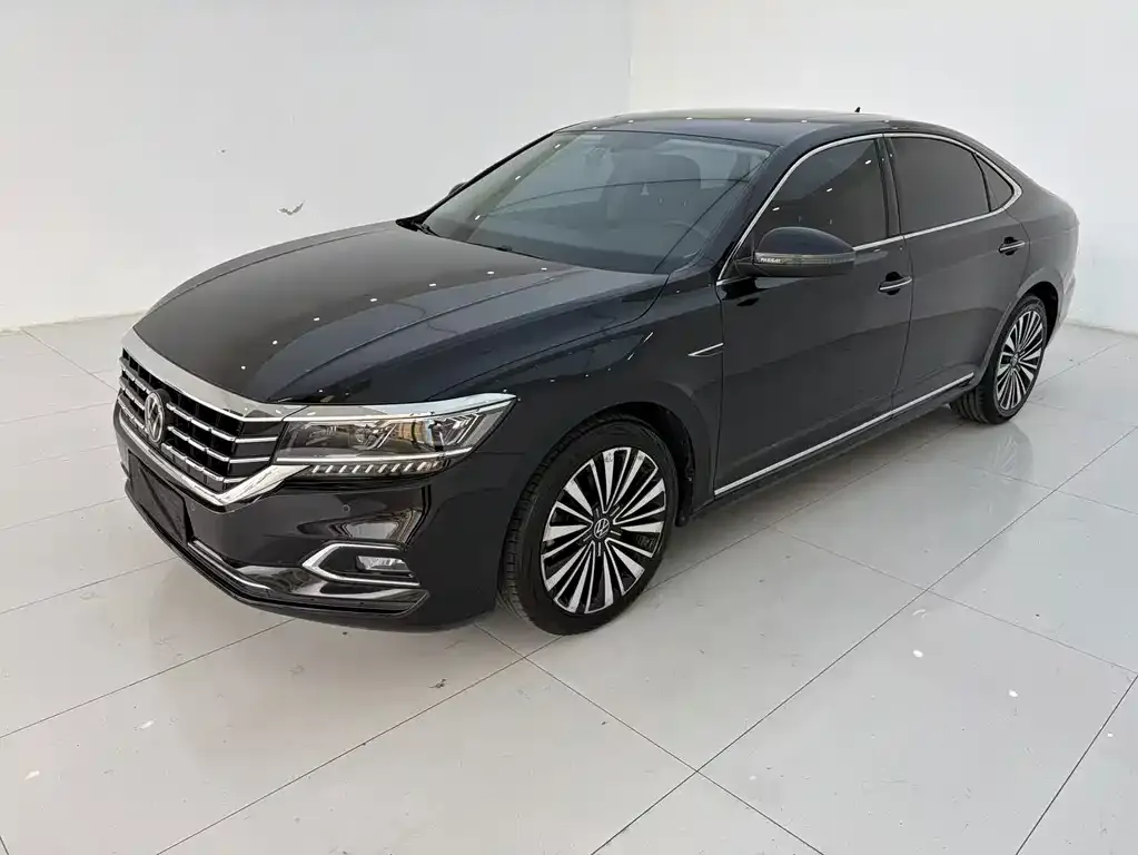 2020 Volkswagen Passat 330TSI Luxury China 6