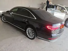 2021 Audi A8L 50 TFSI quattro Comfort, чёрный — фото 2