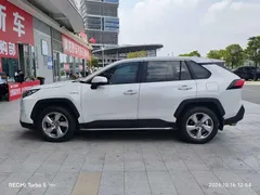 2022 Toyota RAV4 Hybrid 2.5L E-CVT 2WD Elite, белый — фото 3