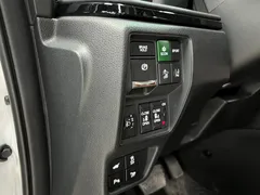 2022 Honda Odyssey 2.0L e:HEV, белый — фото 14