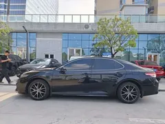 2023 Toyota Camry 2.0S Fashion, чёрный — фото 3