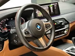 2021 BMW 5 Series 530Li Leading M Sport Package, чёрный — фото 7