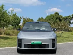 2025 Li Auto i6 4WD Standard — фото 2