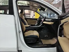 2023 Geely Atlas L 1.5TD DCT Premium, белый — фото 19