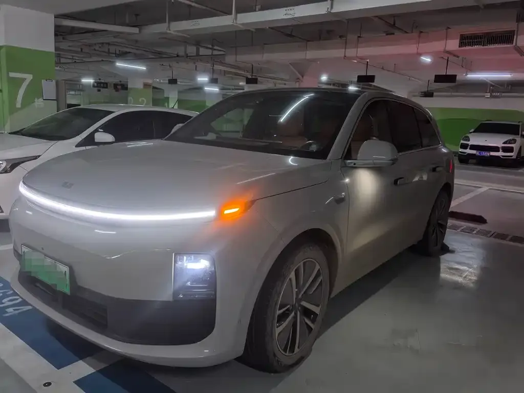 2024 Li Auto L6