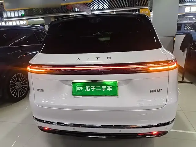 2026 Aito M7 EREV Ultra 4WD 6 192-line LiDAR