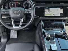 2022 Audi Q8 45 TFSI Luxury Sport, чёрный — фото 5