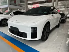 2025 Li Auto i6 2WD Standard, белый — фото 1