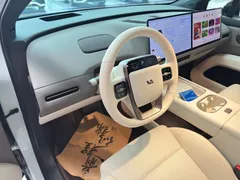 2025 Li Auto i6 2WD Standard, белый — фото 4