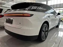 2025 Li Auto i6 2WD Standard, белый — фото 17