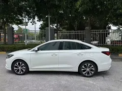 2022 Changan Eado PLUS 1.4T GDI DCT Flagship, белый — фото 19