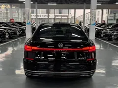 2023 Volkswagen Passat 330TSI Luxury, чёрный — фото 9
