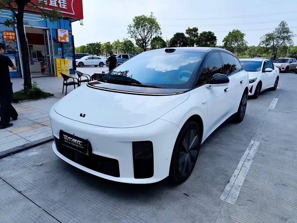 2026 Li Auto i6 4WD Standard EV