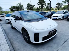 2026 Li Auto i6 4WD Standard EV, белый — фото 3