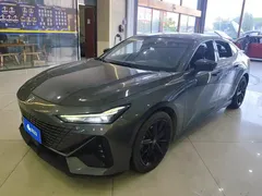 2022 Changan UNI-V 1.5T Premium — фото 1