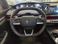 2022 Changan UNI-V 1.5T Premium — фото 15