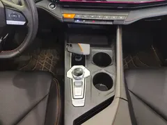 2022 Changan UNI-V 1.5T Premium — фото 16