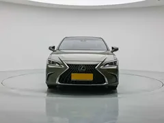 2021 Lexus ES 200 Luxury, зелёный — фото 2