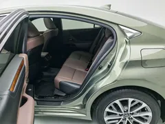 2021 Lexus ES 200 Luxury, зелёный — фото 10