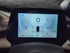 2023 BYD Dolphin 420km Fashion, белый — фото 14