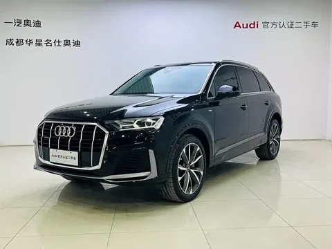 2022 Audi Q7 55 TFSI quattro S line Sport