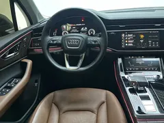 2022 Audi Q7 55 TFSI quattro S line Sport, чёрный — фото 11